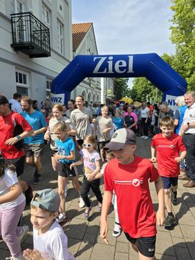 Rund tausend Läuferinnen und Läufer beteiligten sich im vergangenen Jahr am Spendenlauf zugunsten der Hospizbewegung. An diesen Erfolg wollen die Organisatoren gern anknüpfen.