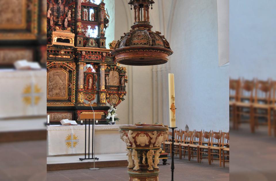 Münstermann Taufbecken in der Schlosskirche Varel.