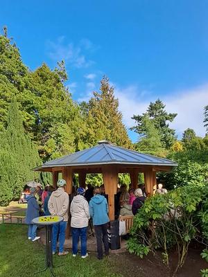 Pavillon auf dem Vareler Friedhof