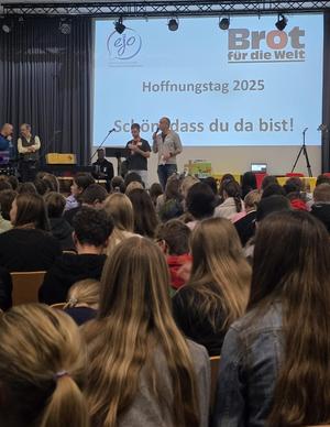 Eröffnung des Hoffnungstags in der OBS Varel