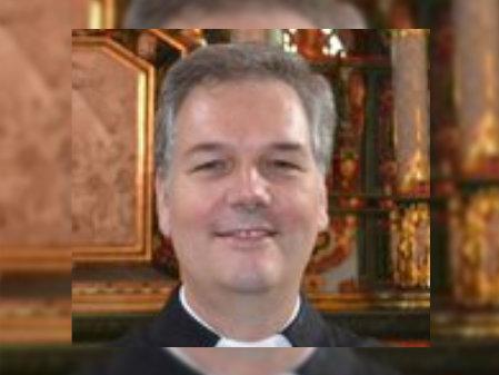 Pastor Dirk Strobel